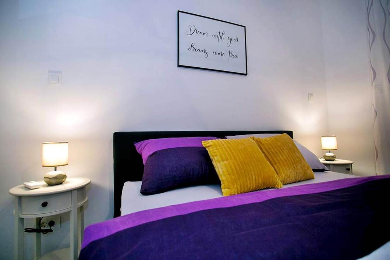 Apartment Sweet Daisy With Parking Zara Esterno foto