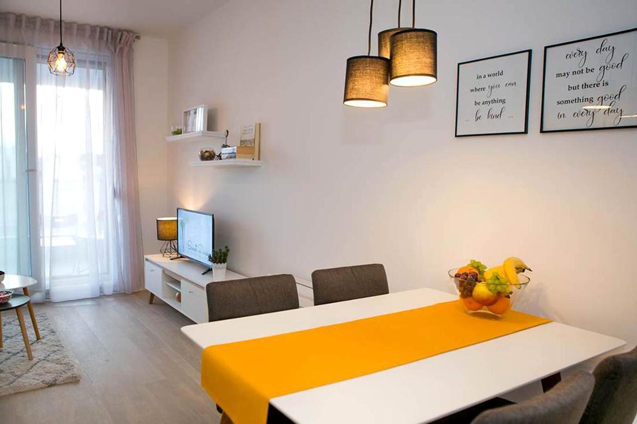 Apartment Sweet Daisy With Parking Zara Esterno foto