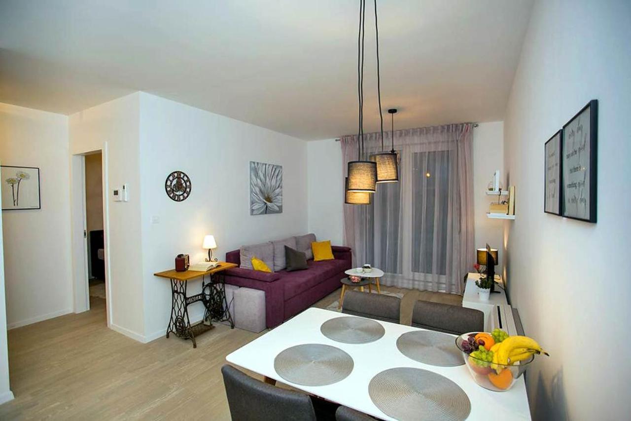 Apartment Sweet Daisy With Parking Zara Esterno foto